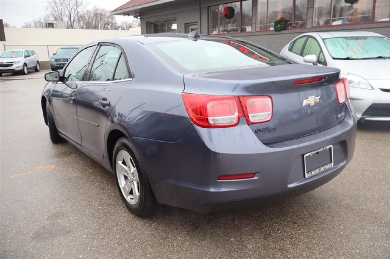 Chevrolet Malibu  2013