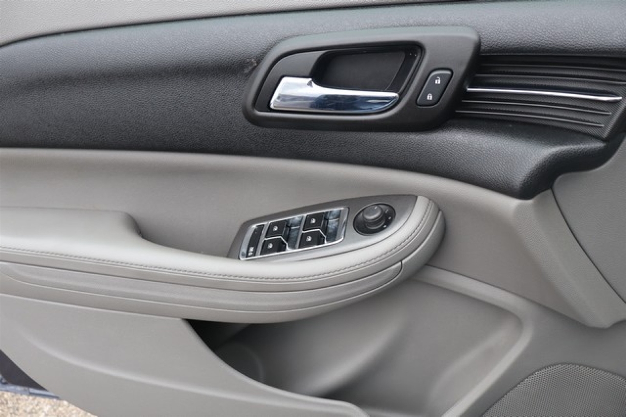 Chevrolet Malibu  2013