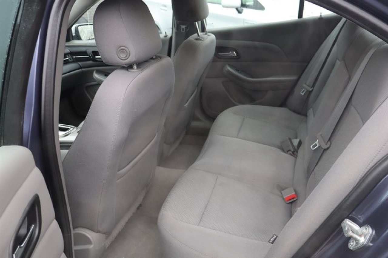 Chevrolet Malibu  2013