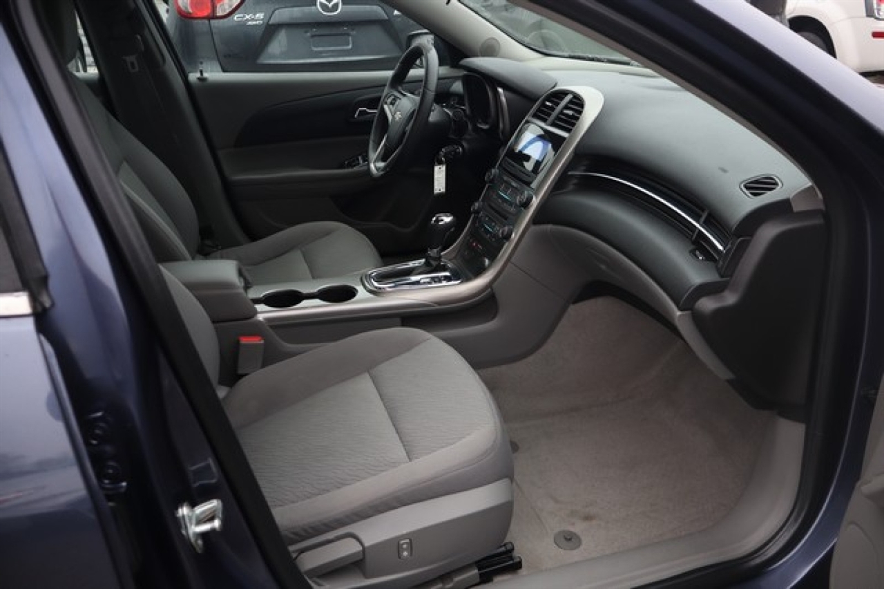 Chevrolet Malibu  2013