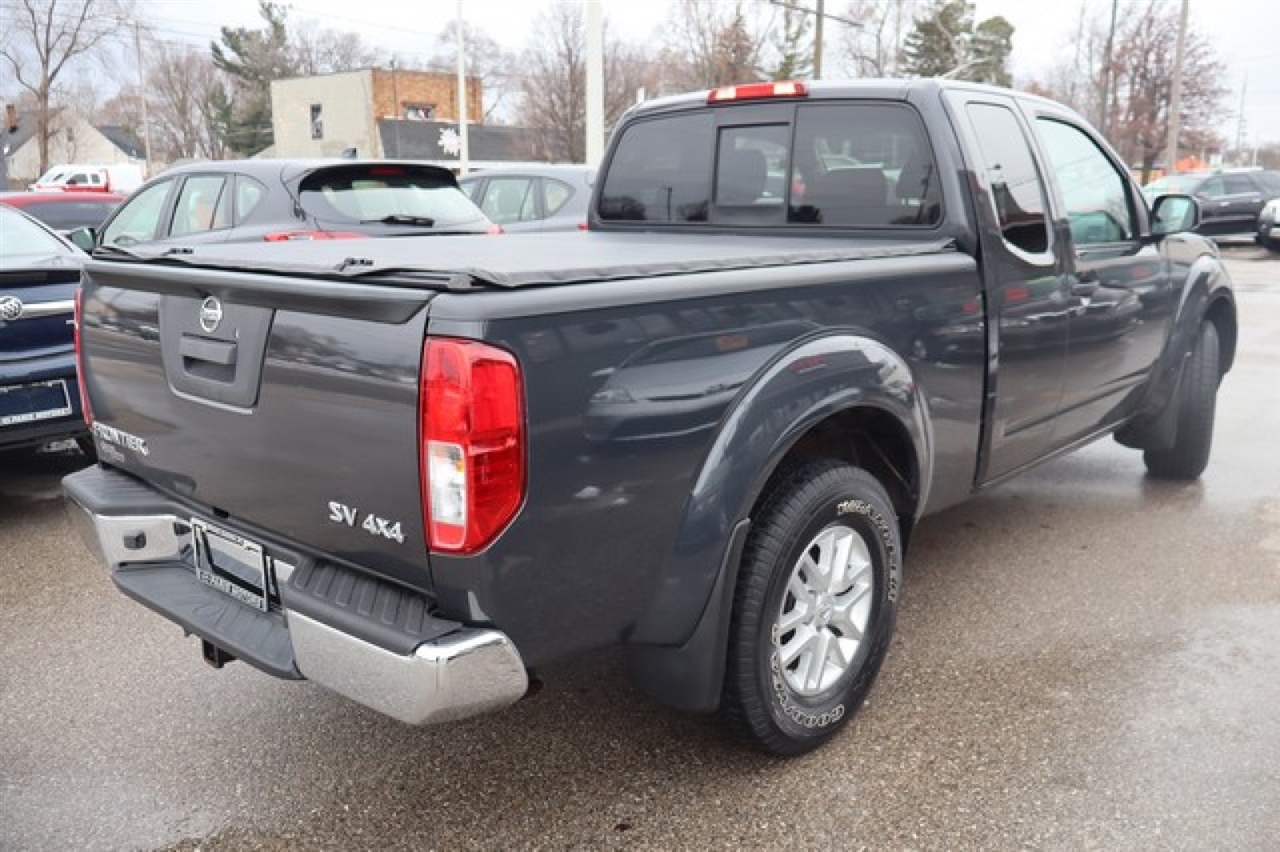 Nissan Frontier  2015