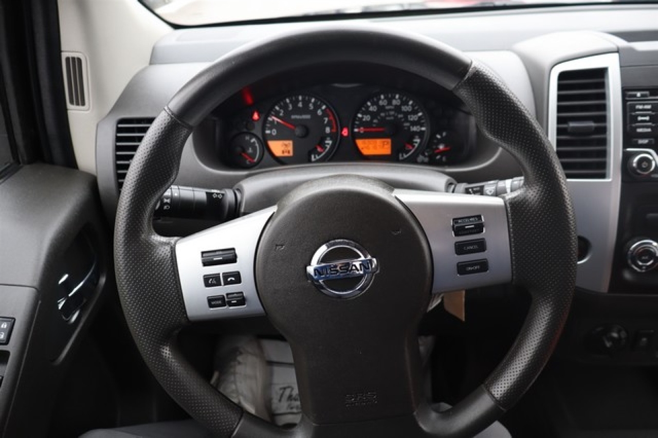 Nissan Frontier  2015