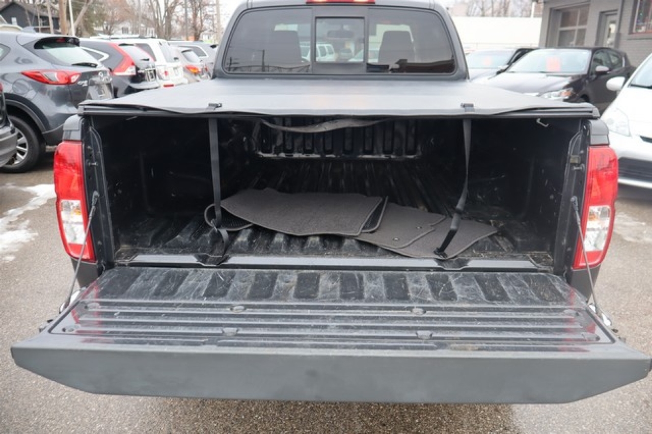 Nissan Frontier  2015