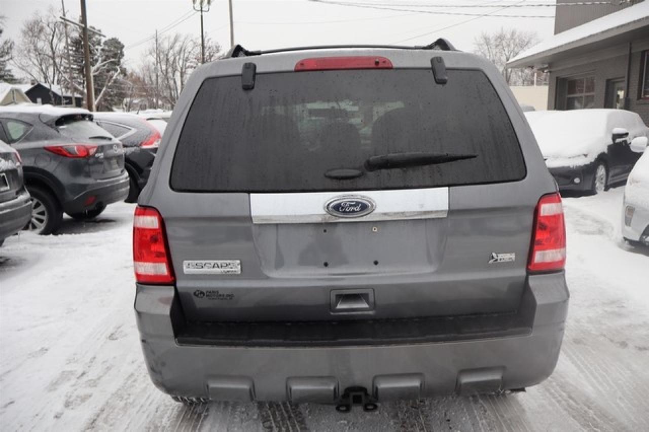 Ford Escape  2011
