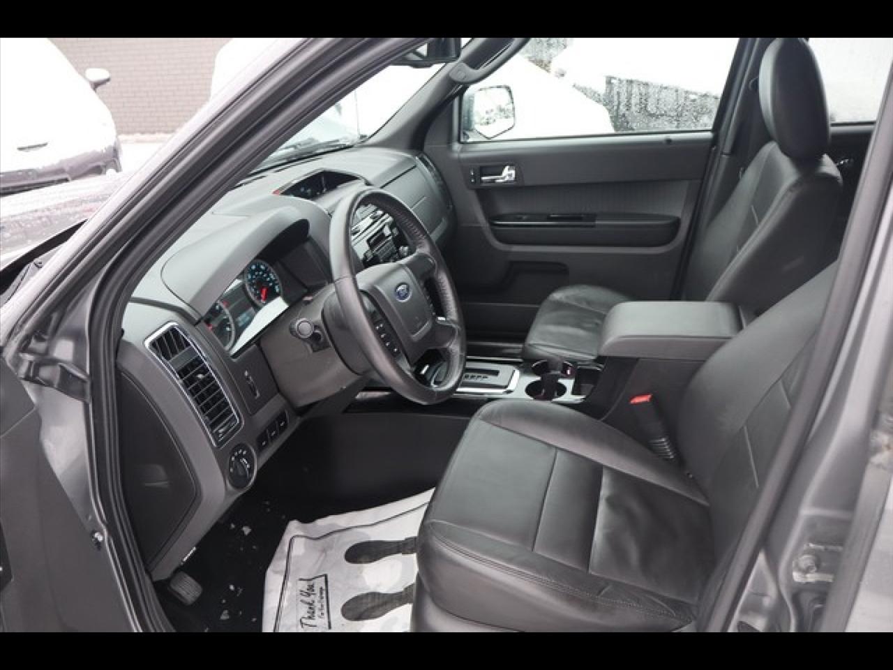 Ford Escape  2011