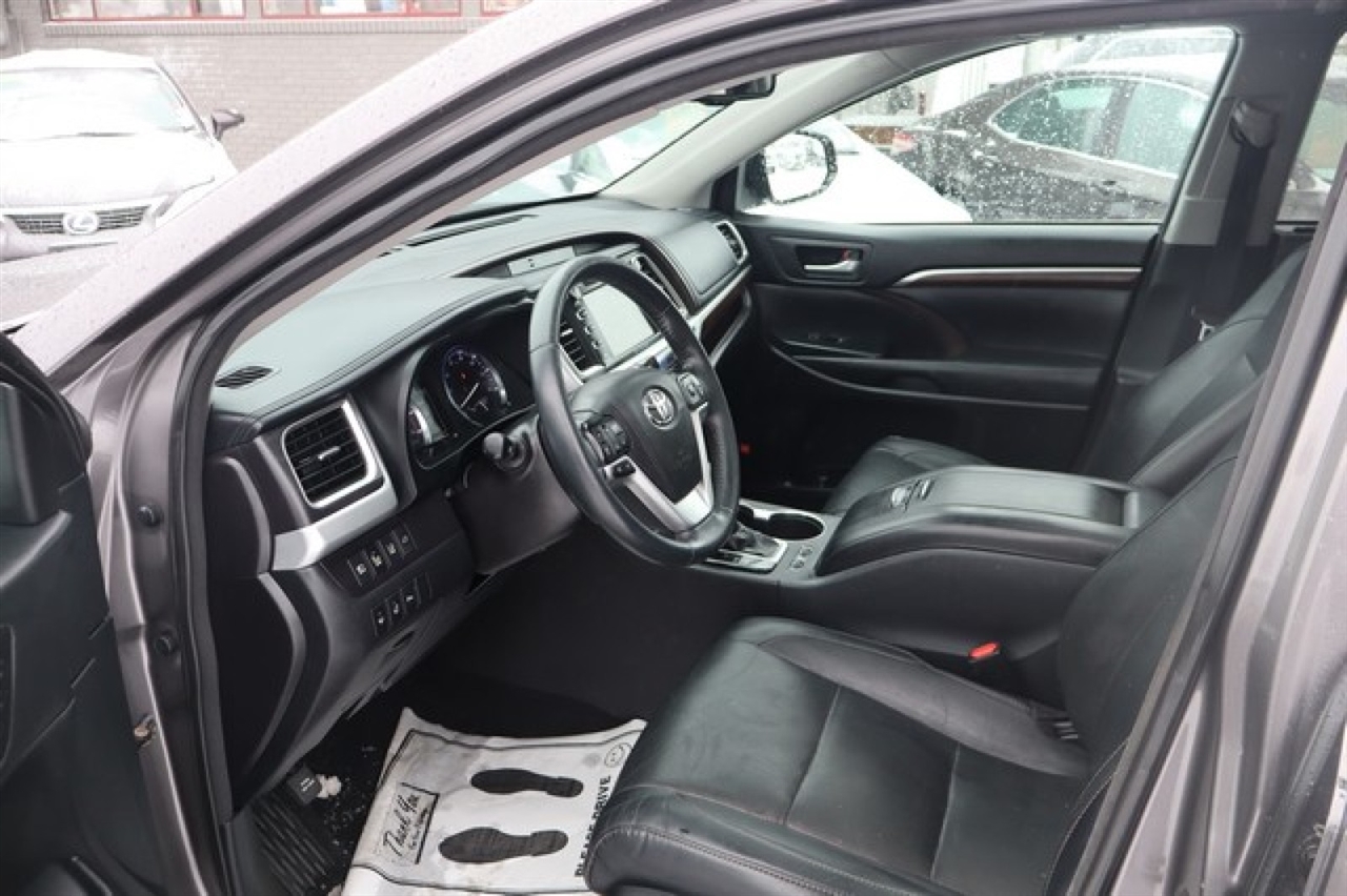 Toyota Highlander  2016