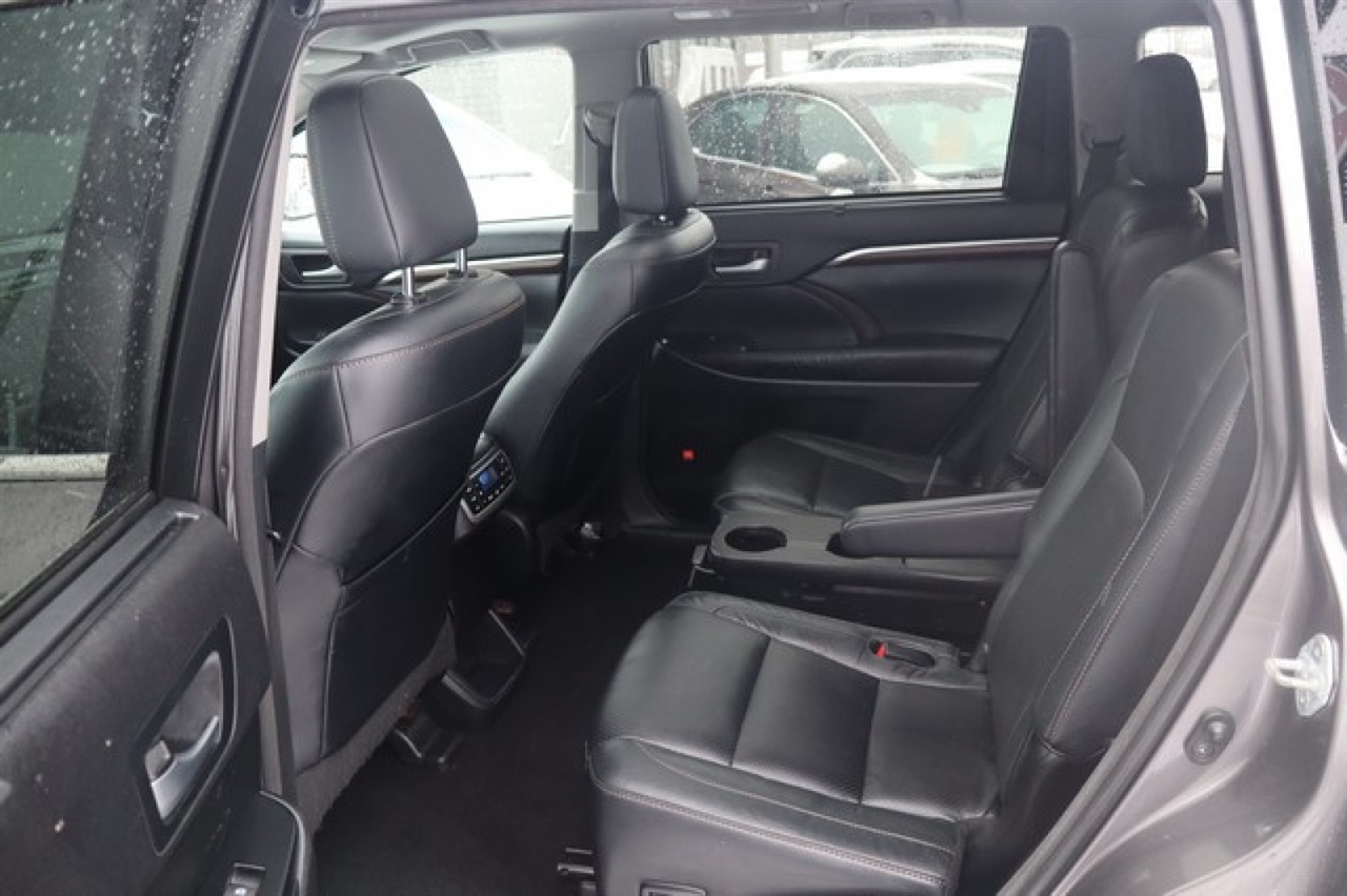 Toyota Highlander  2016