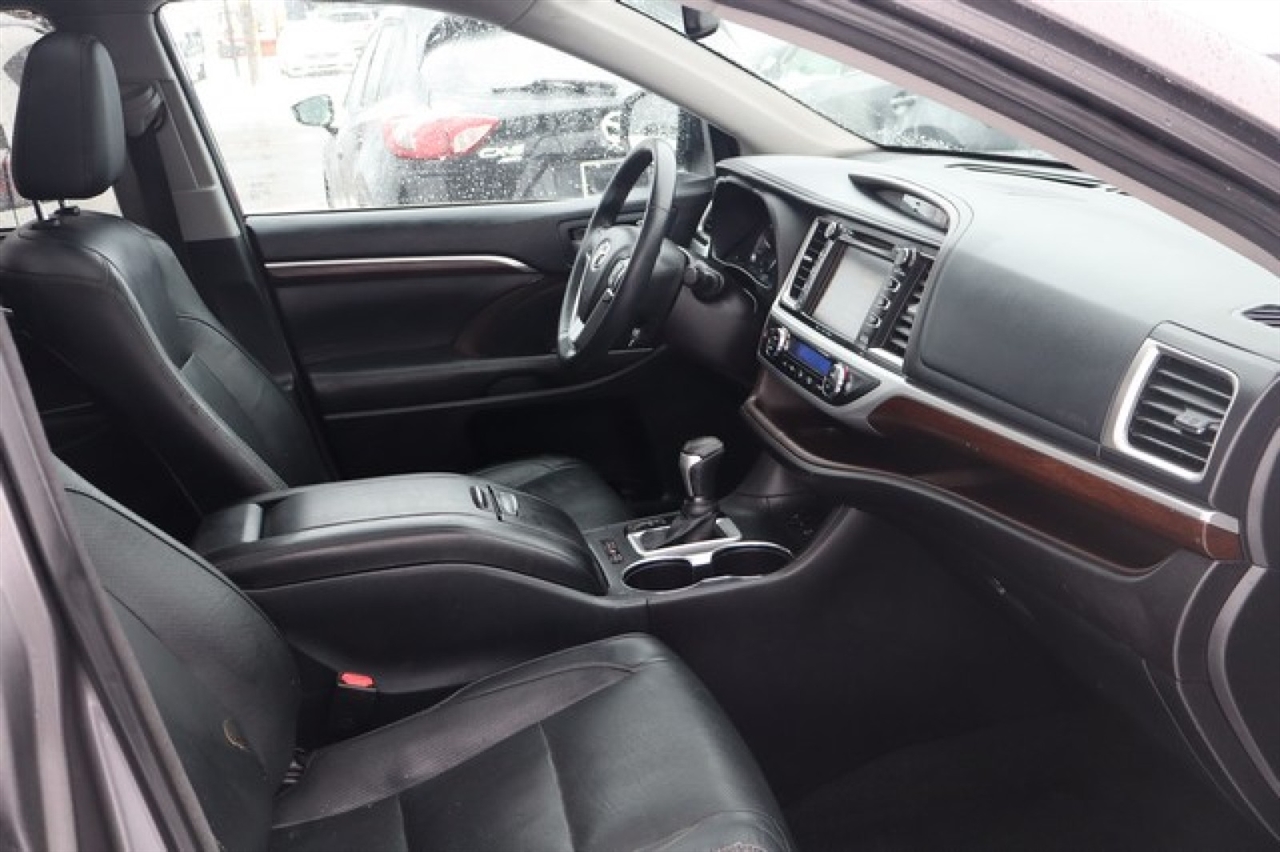 Toyota Highlander  2016