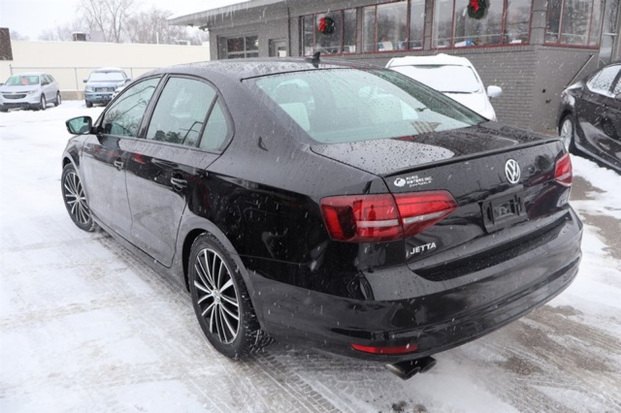 Volkswagen Jetta  2016