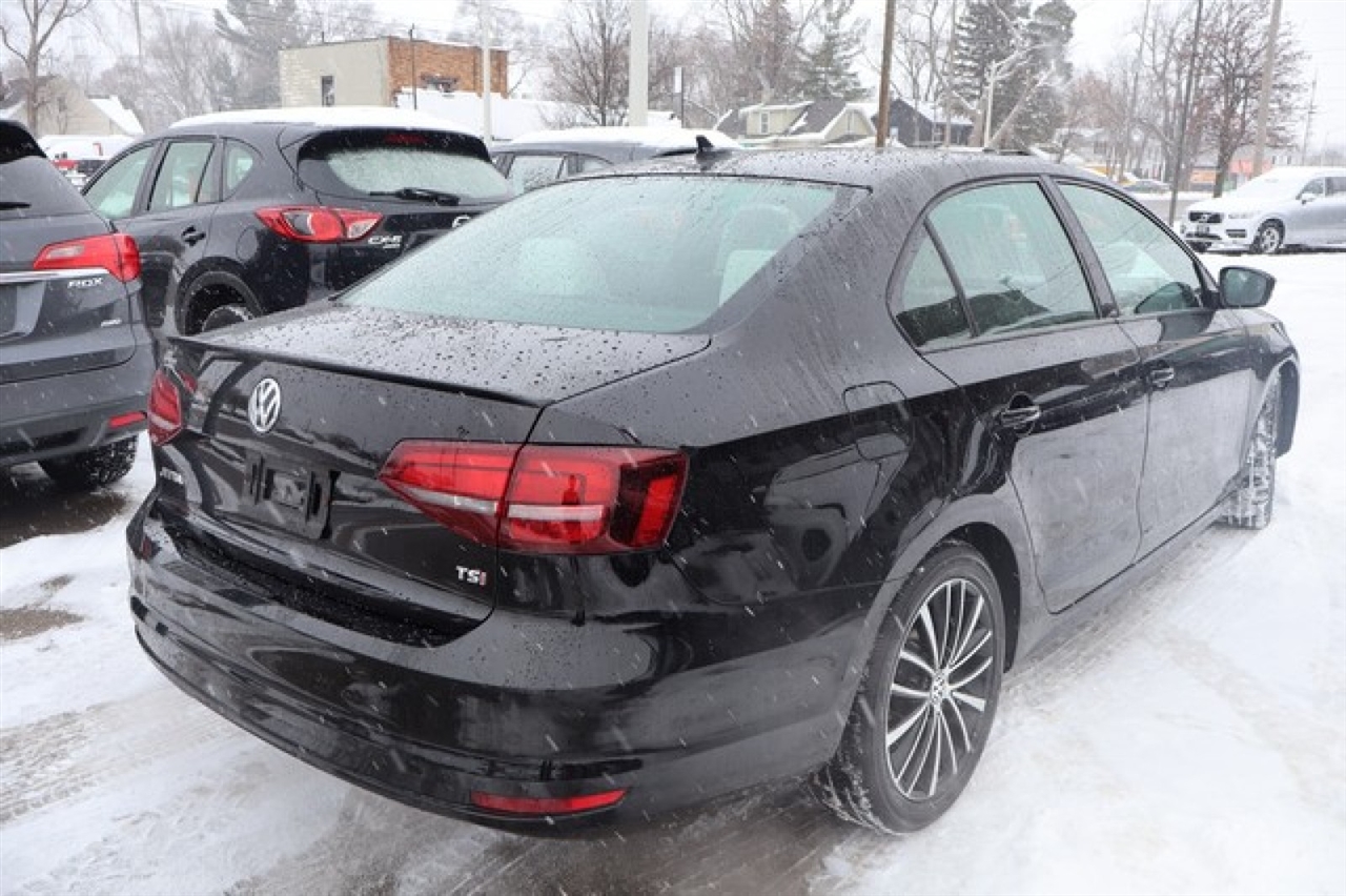 Volkswagen Jetta  2016