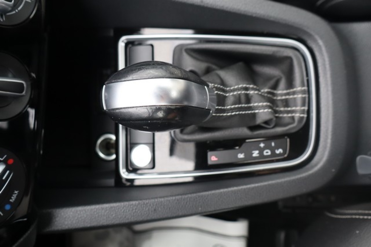 Volkswagen Jetta  2016