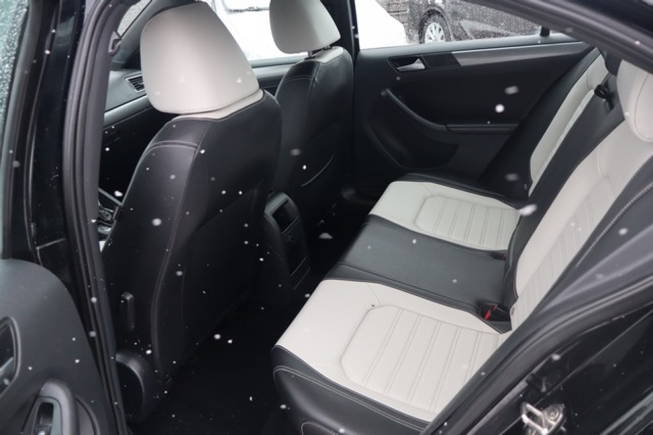 Volkswagen Jetta  2016