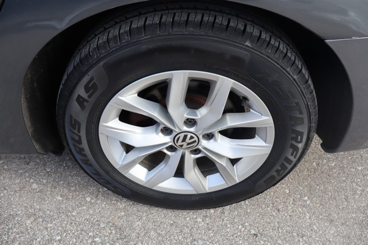 Volkswagen Passat  2016