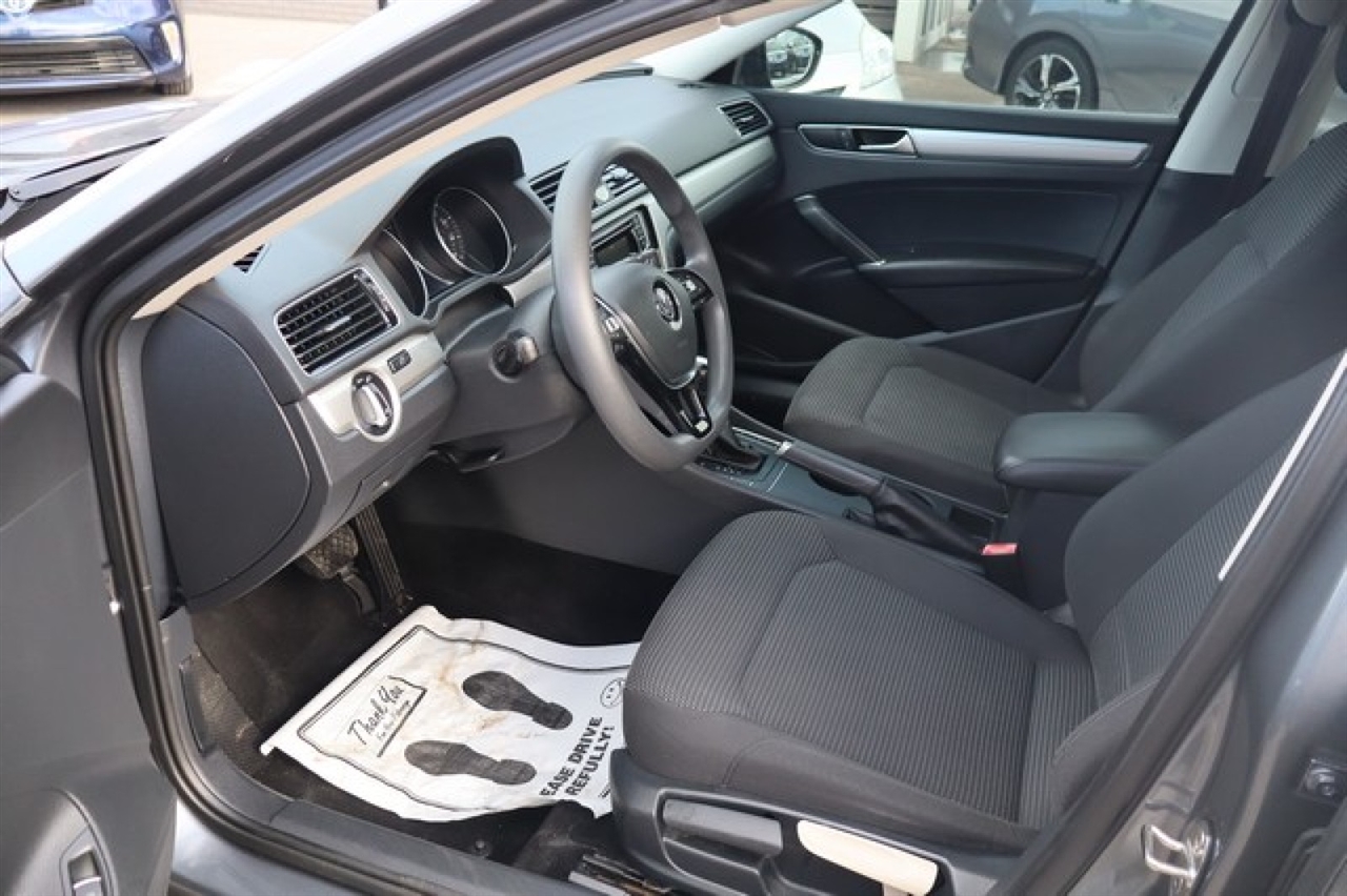 Volkswagen Passat  2016