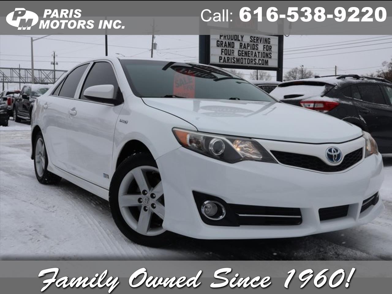 2014 Toyota Camry SE Hybrid