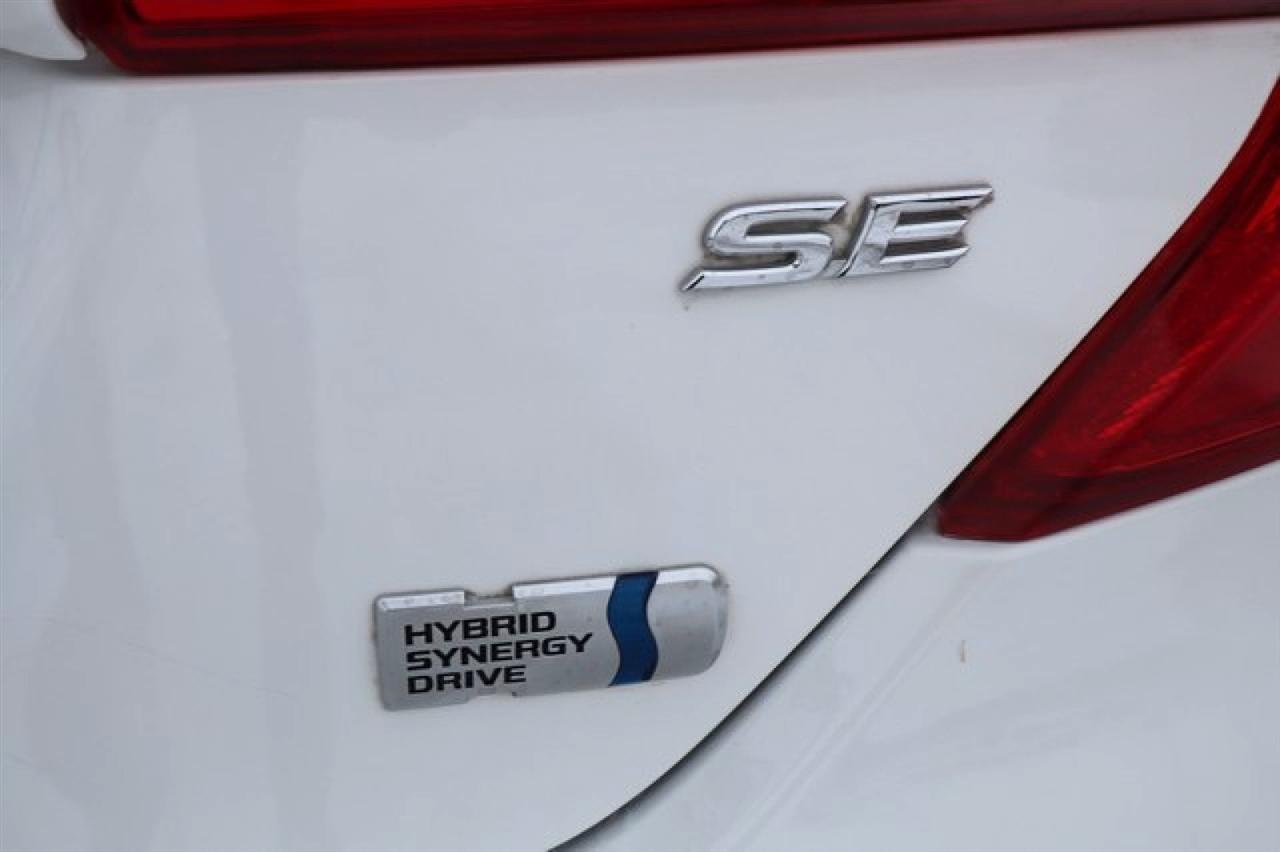 Toyota Camry Hybrid  2014