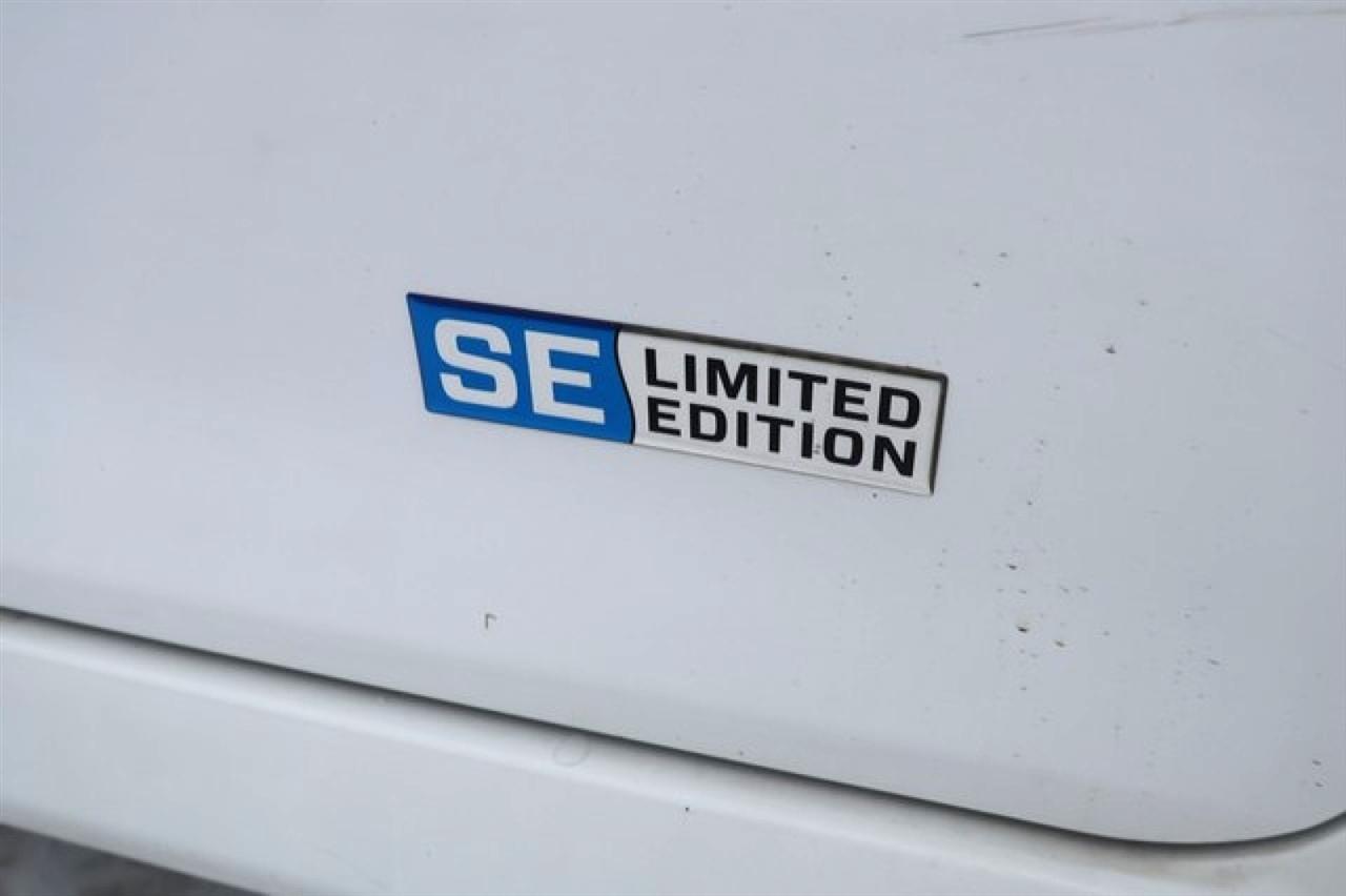 Toyota Camry Hybrid  2014