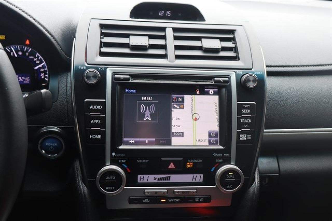 Toyota Camry Hybrid  2014