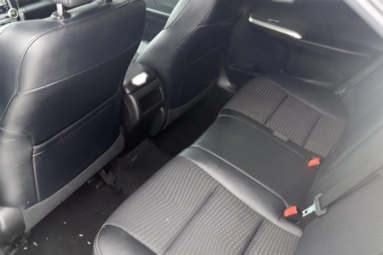 Toyota Camry Hybrid  2014