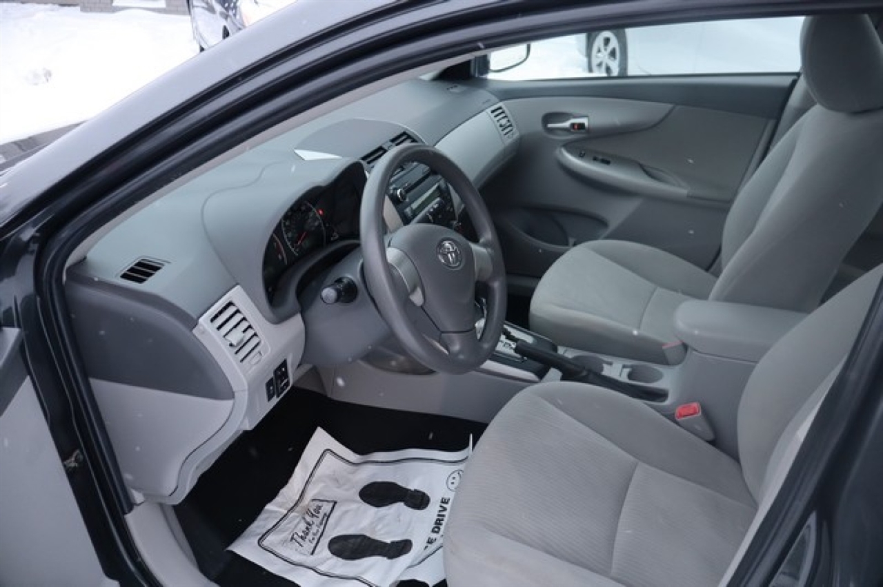 Toyota Corolla  2010