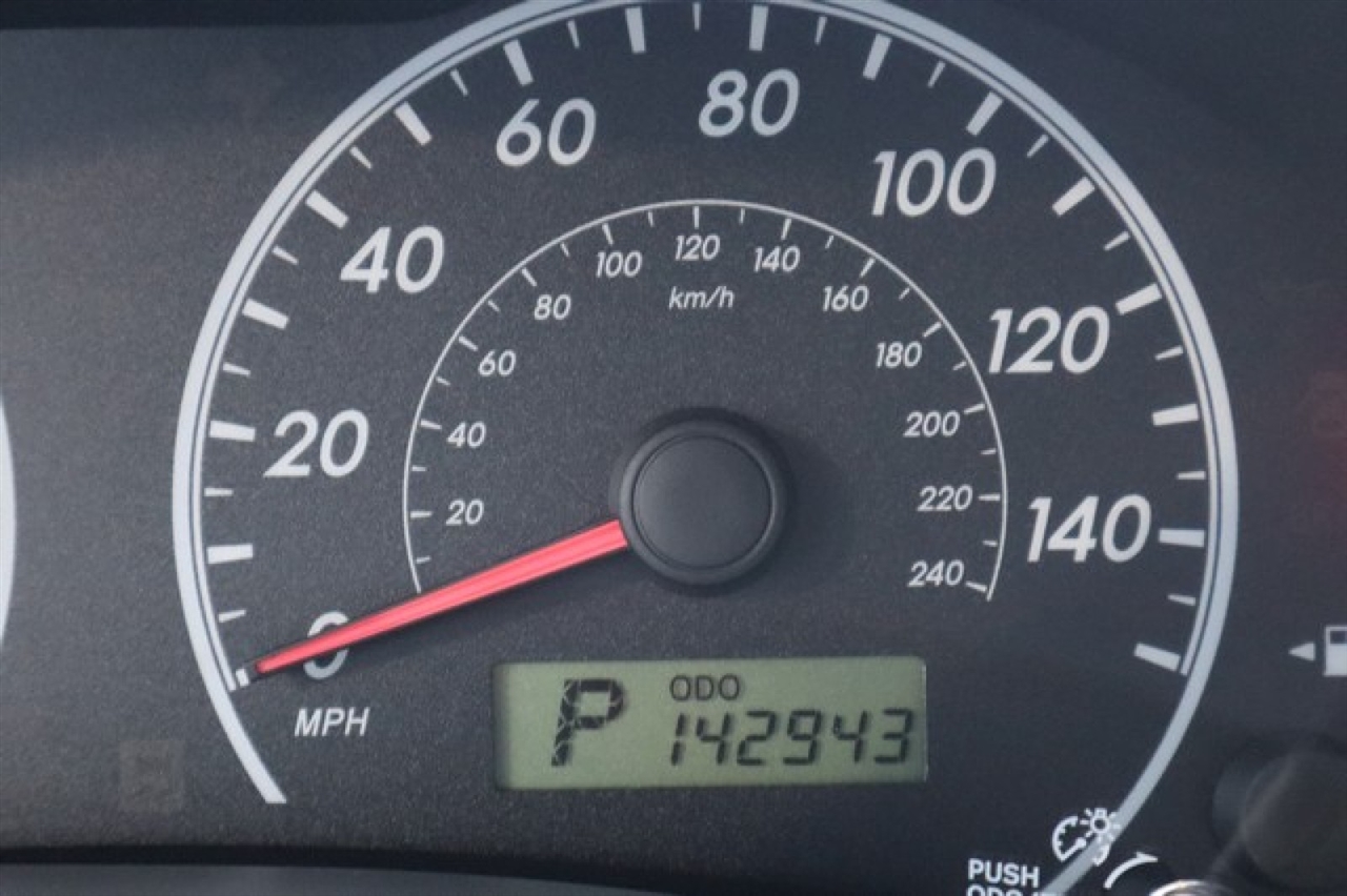 Toyota Corolla  2010