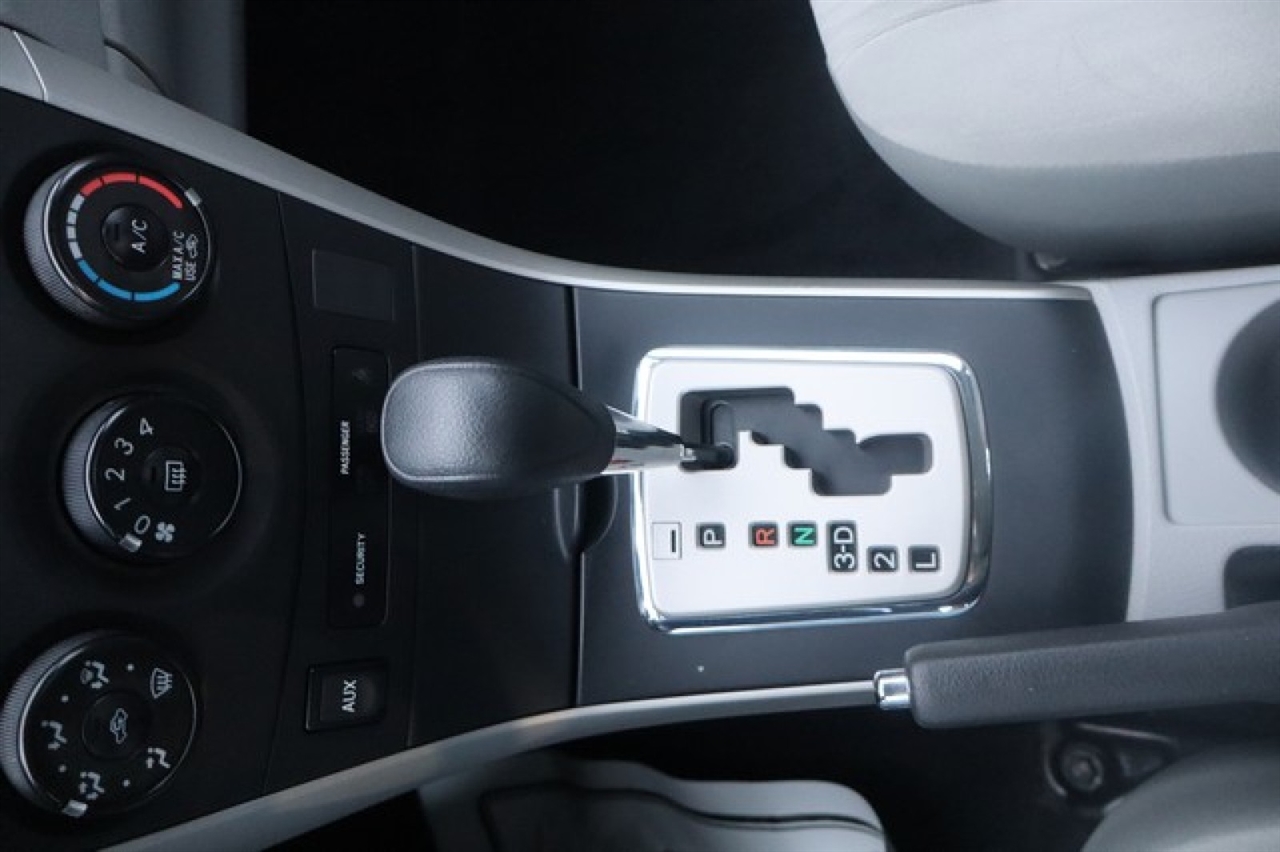 Toyota Corolla  2010