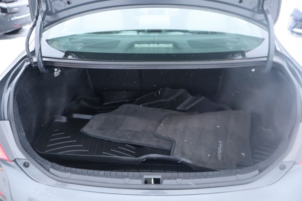 Toyota Corolla  2010