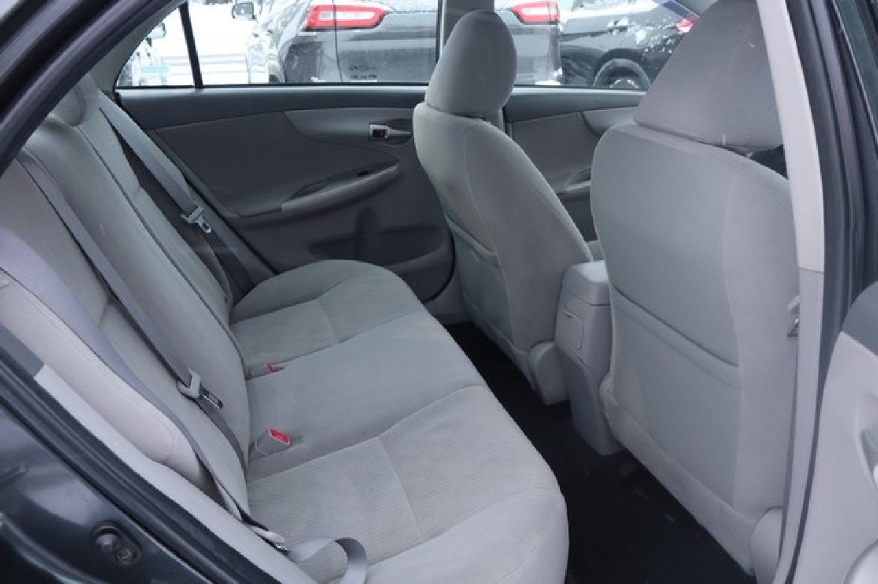 Toyota Corolla  2010