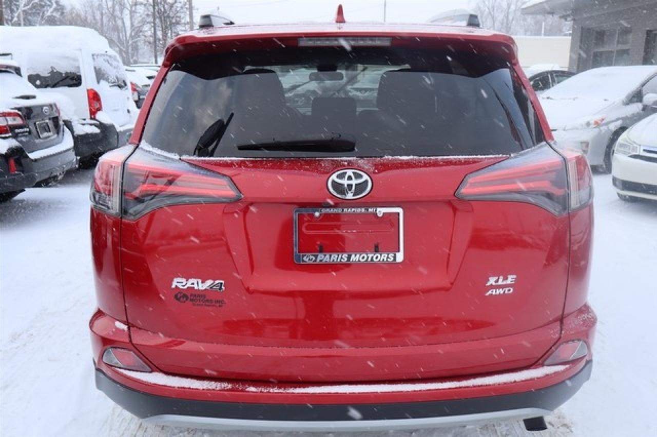 Toyota RAV4  2017