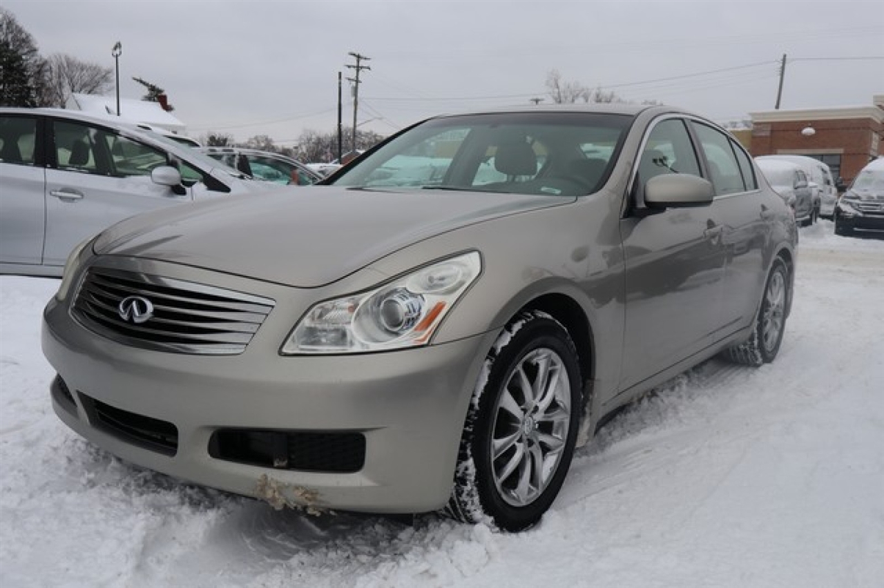 Infiniti G35  2008