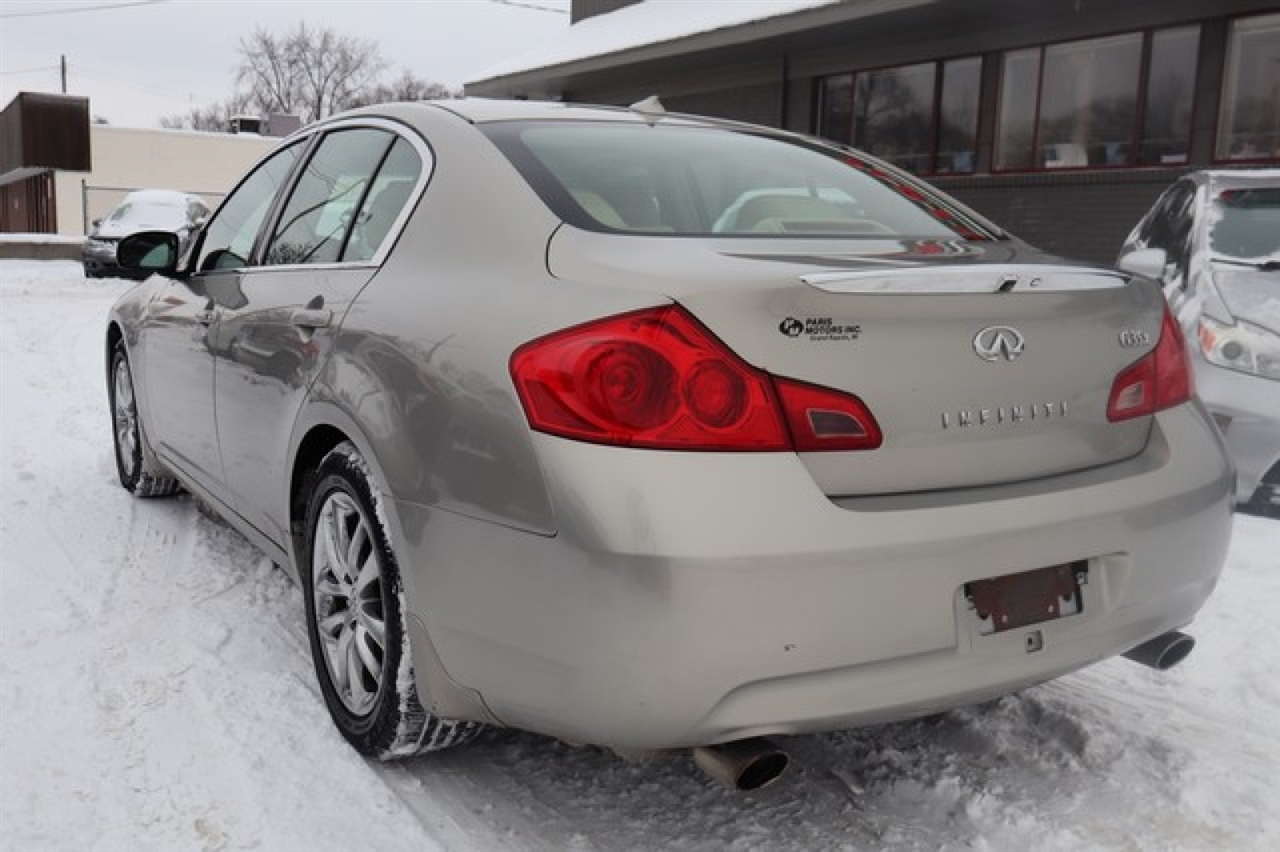Infiniti G35  2008