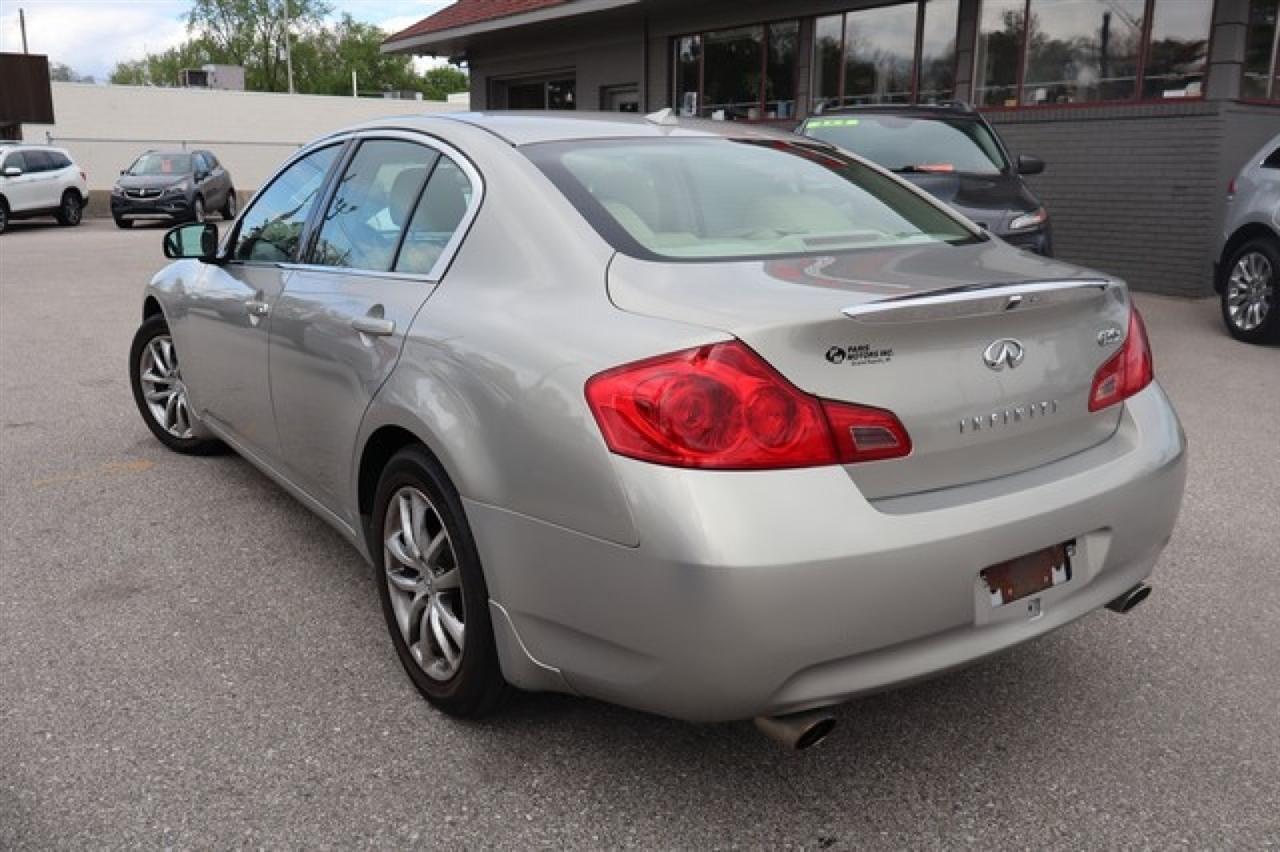 Infiniti G35  2008
