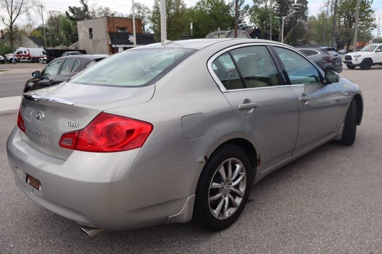 Infiniti G35  2008