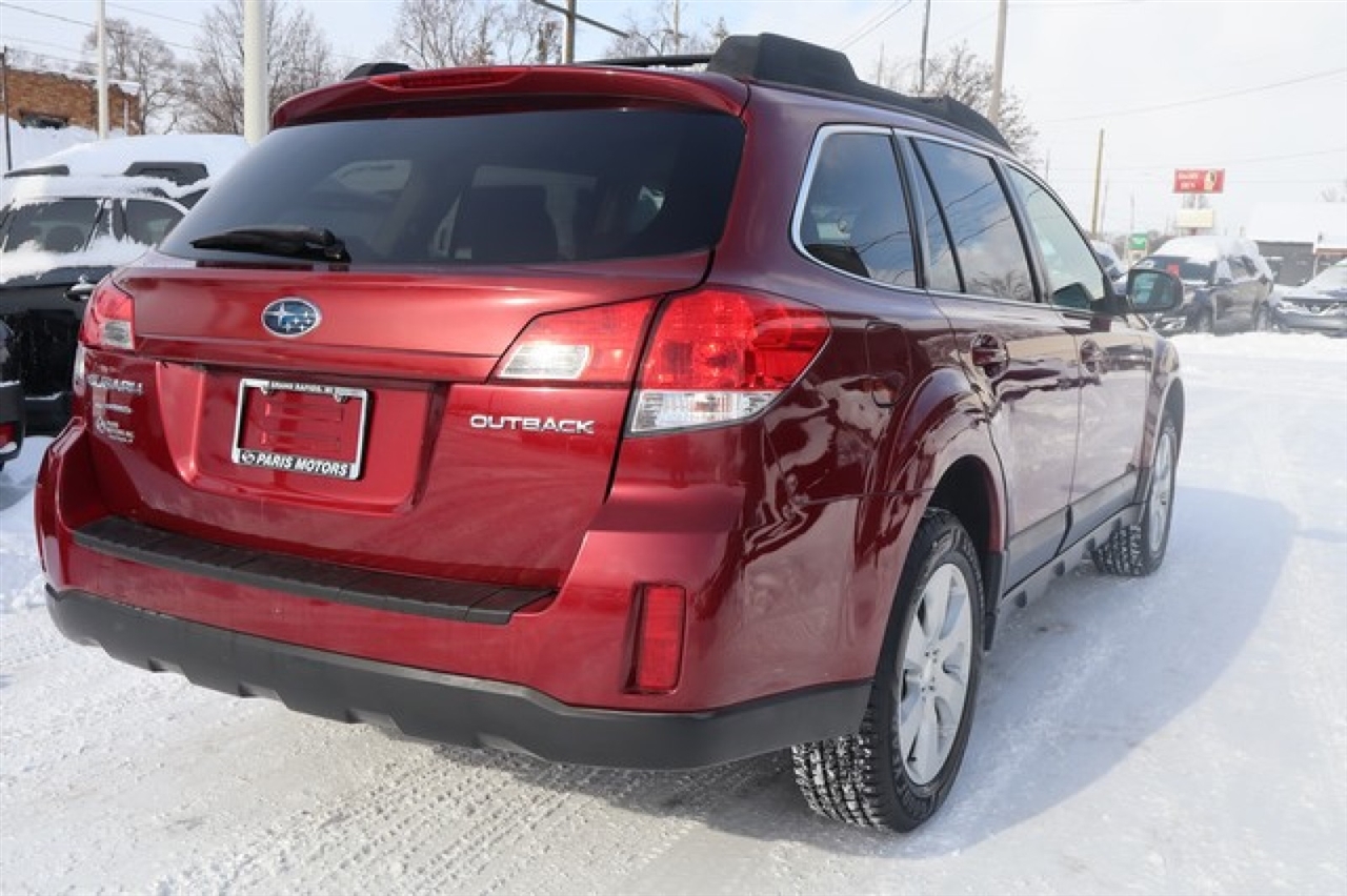 Subaru Outback  2011