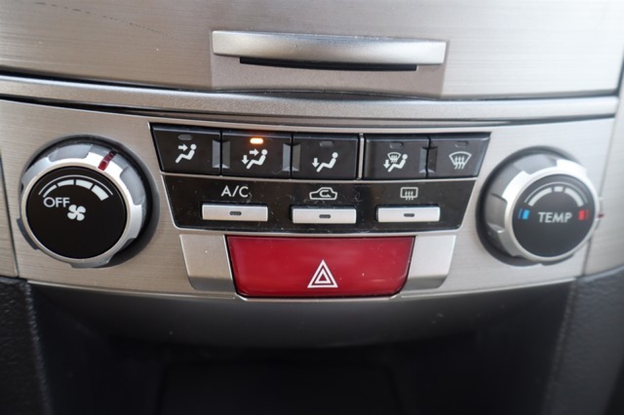 Subaru Outback  2011