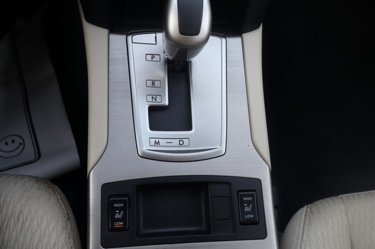 Subaru Outback  2011