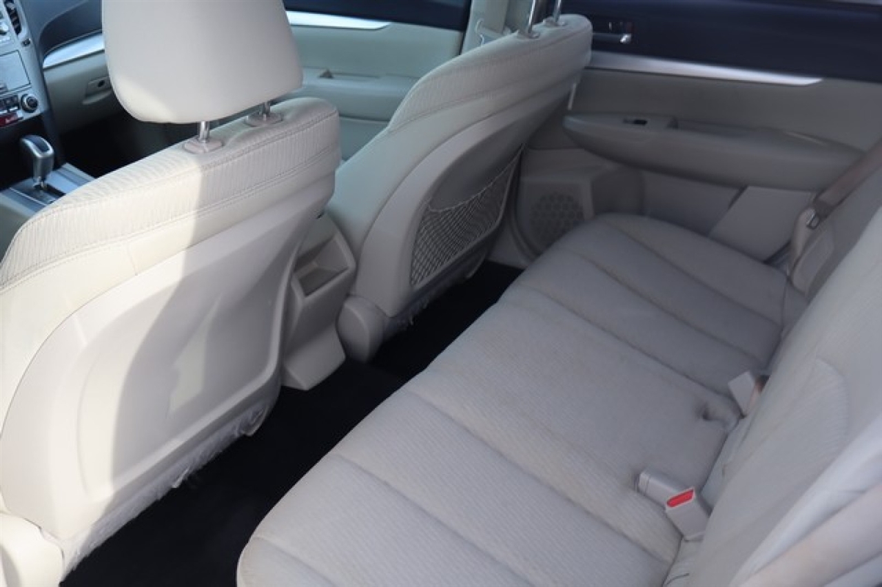 Subaru Outback  2011