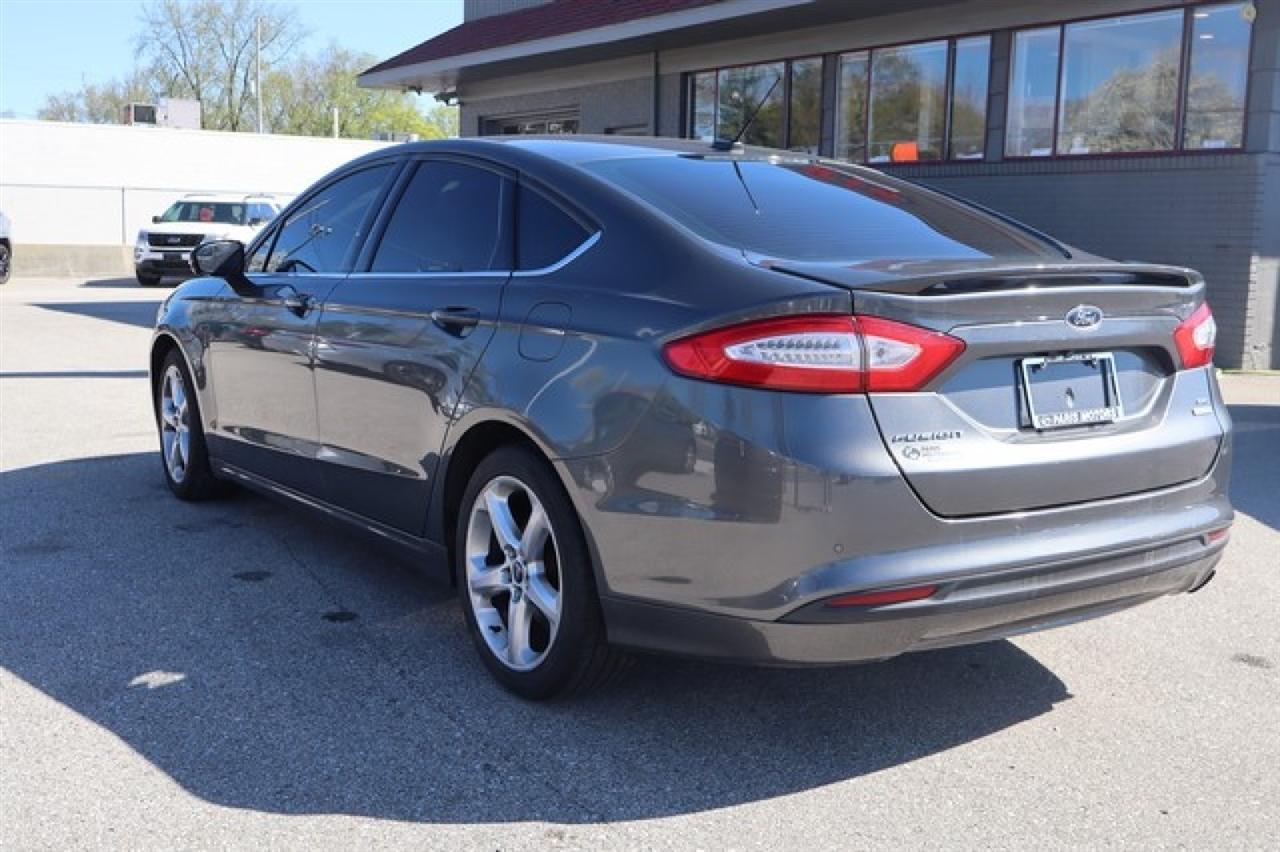 Ford Fusion  2015