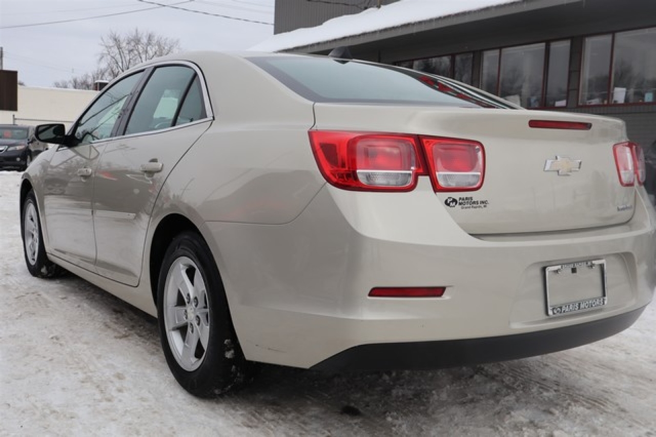 Chevrolet Malibu  2013
