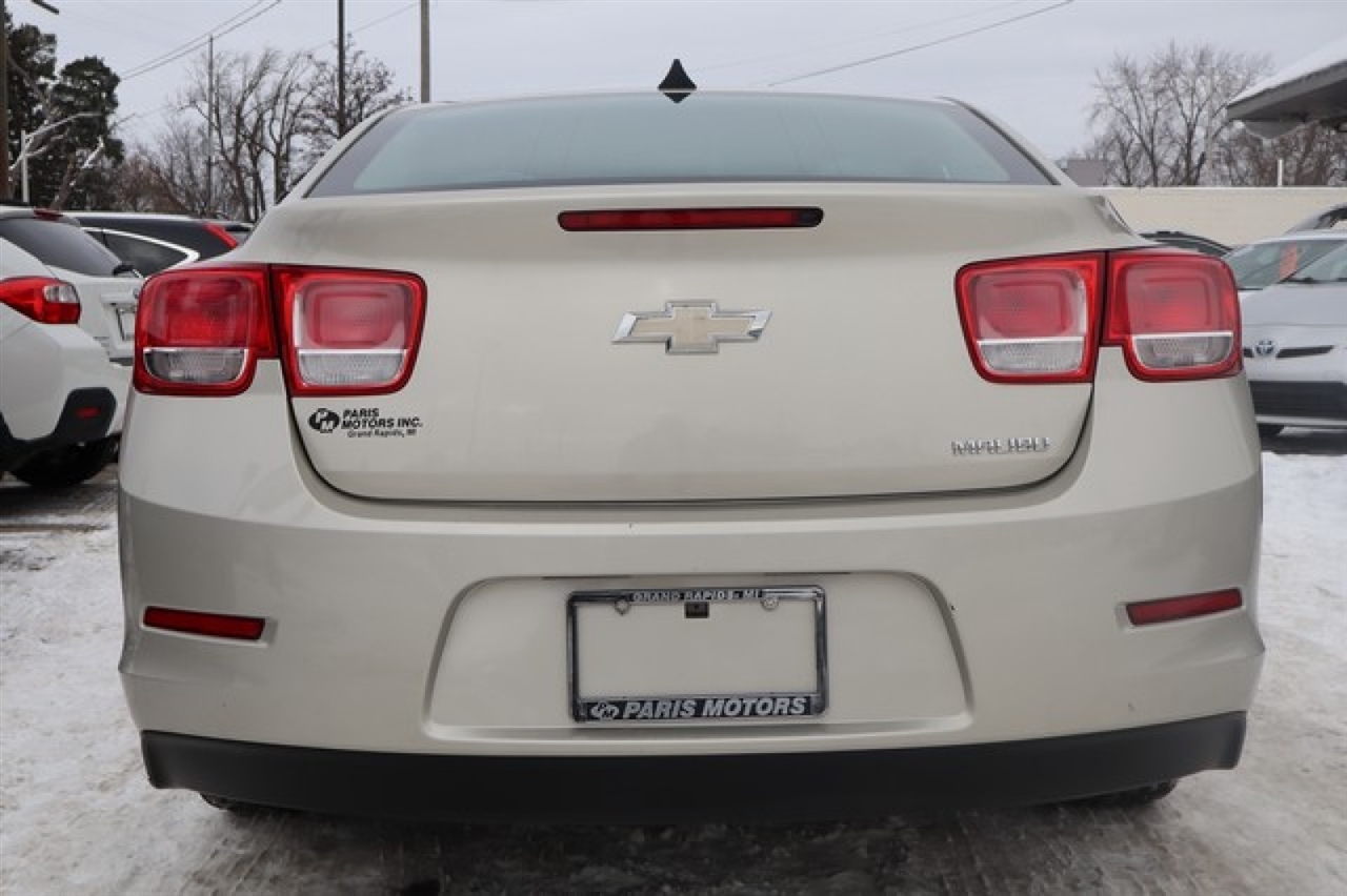 Chevrolet Malibu  2013