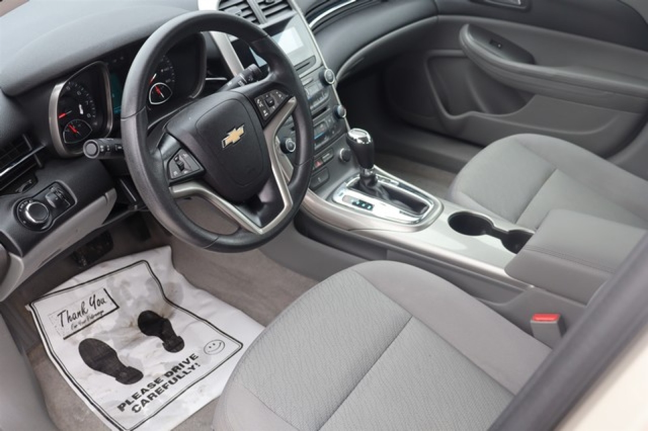 Chevrolet Malibu  2013