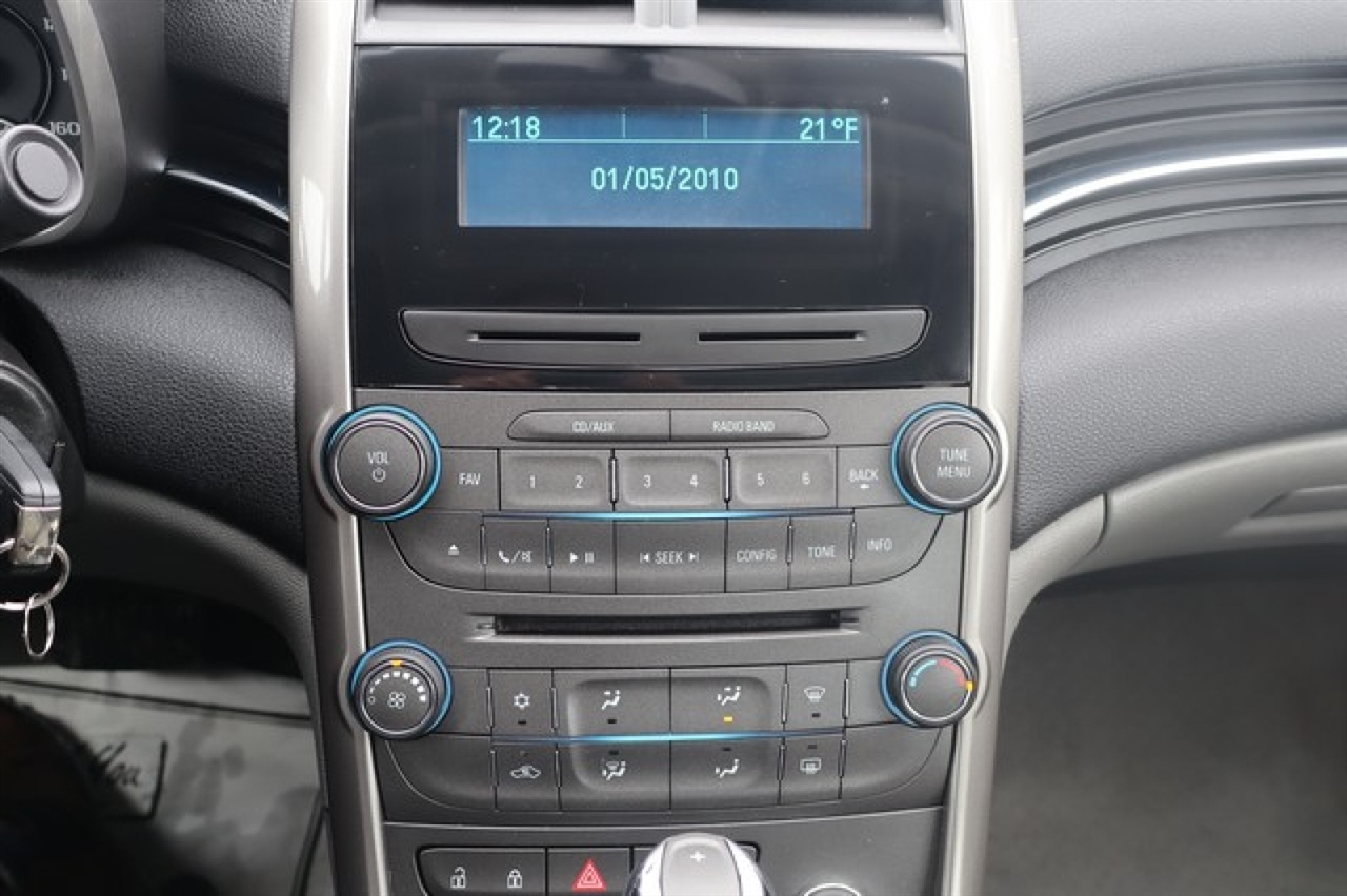 Chevrolet Malibu  2013