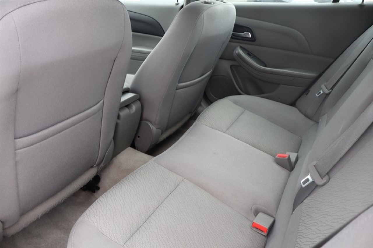 Chevrolet Malibu  2013