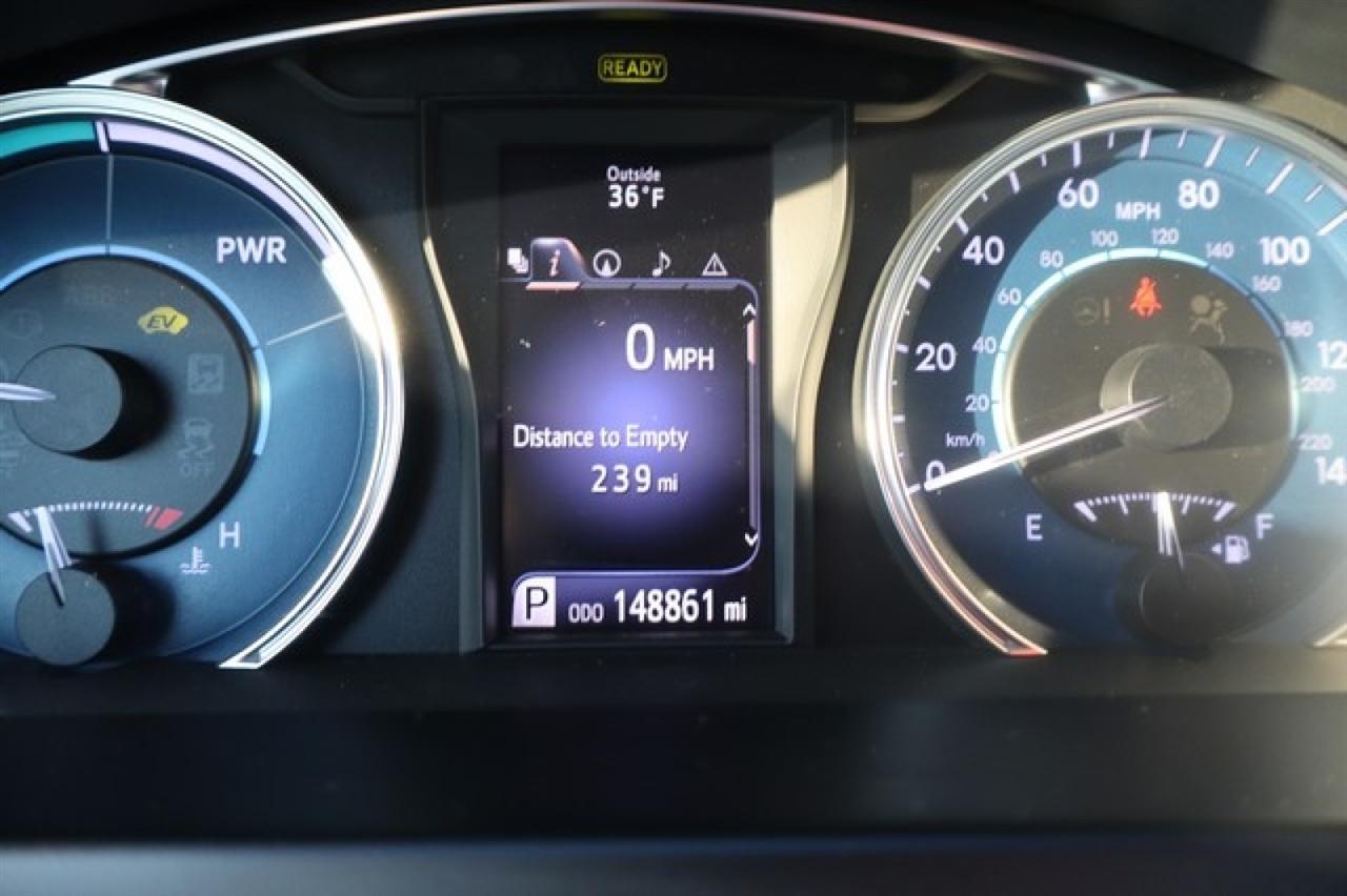 Toyota Camry Hybrid  2015