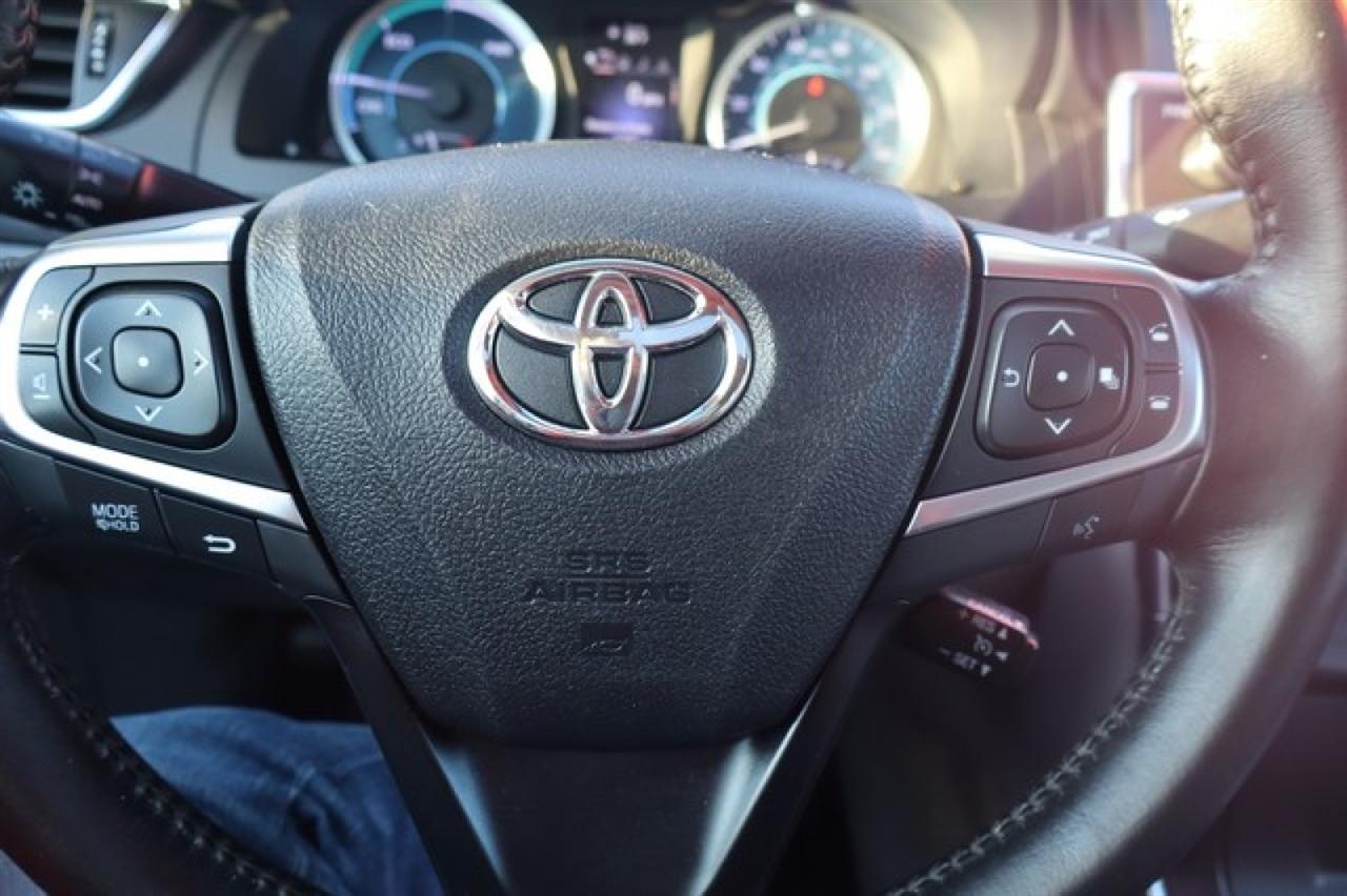 Toyota Camry Hybrid  2015