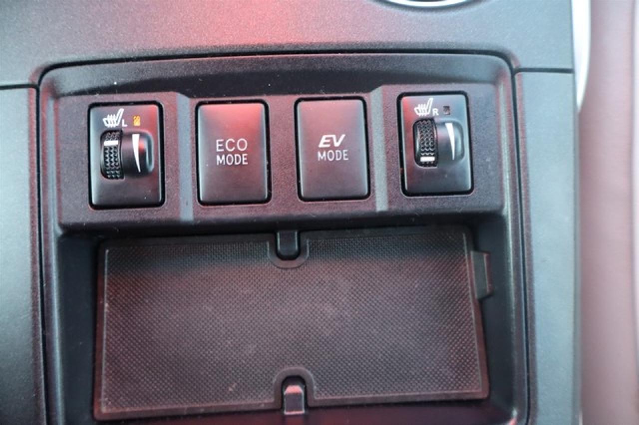 Toyota Camry Hybrid  2015