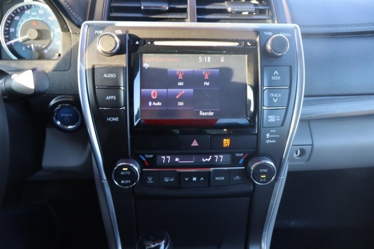 Toyota Camry Hybrid  2015