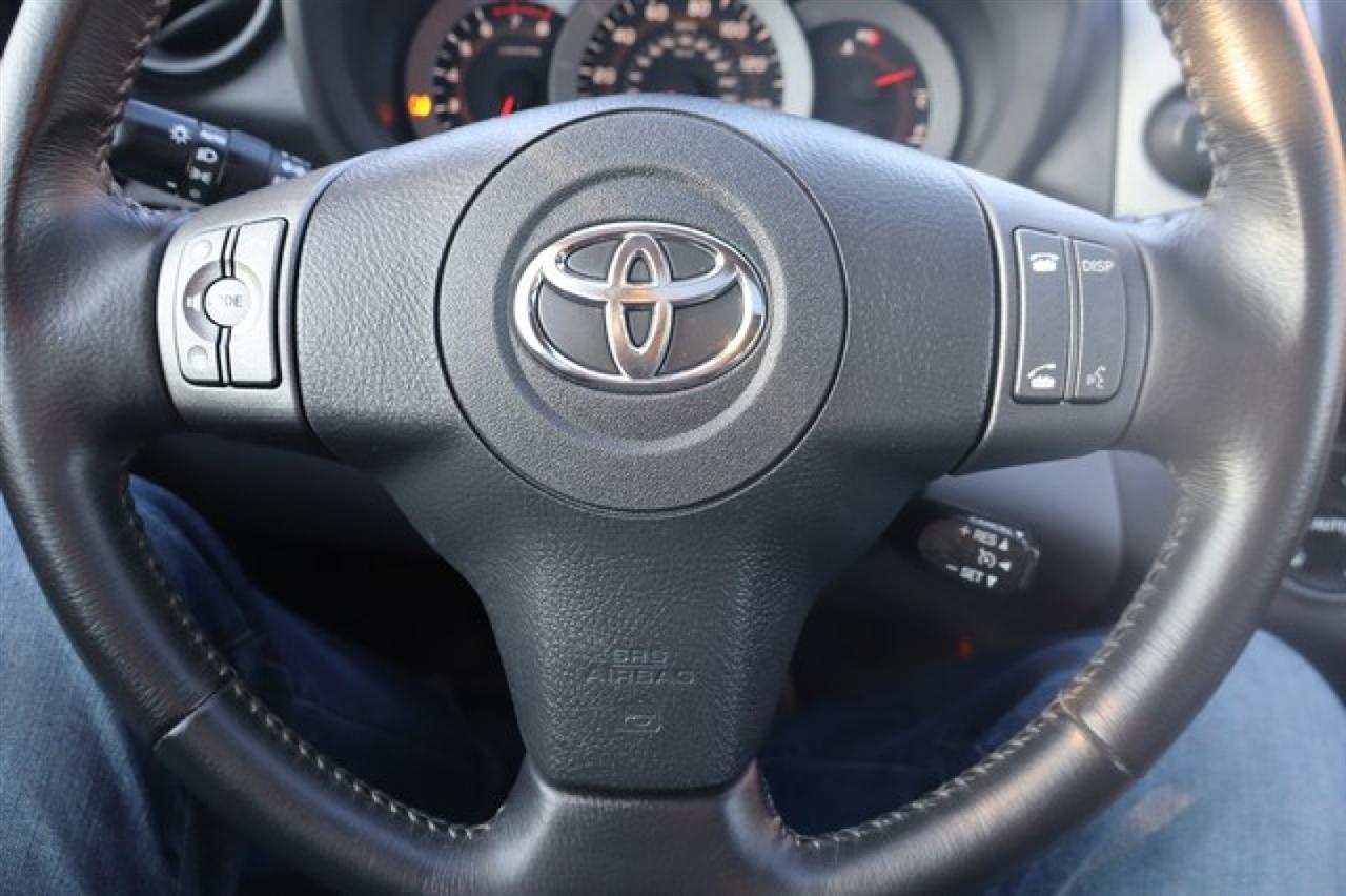 Toyota RAV4  2010