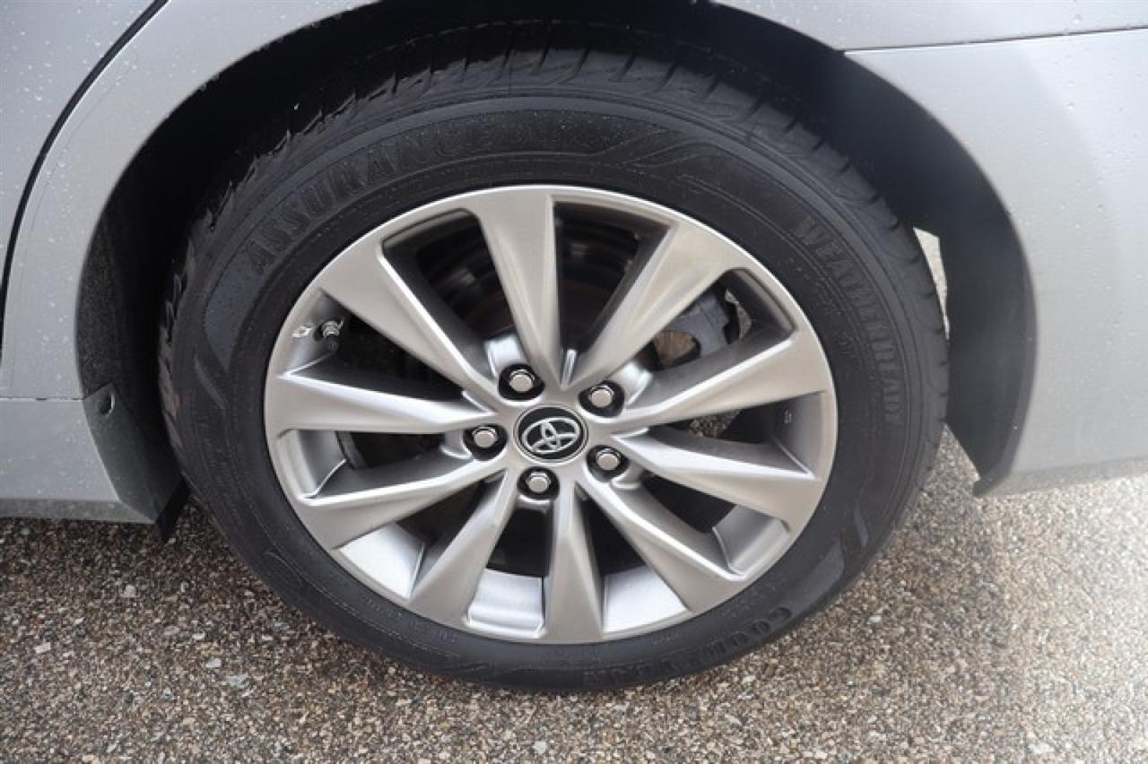 Toyota Camry Hybrid  2017