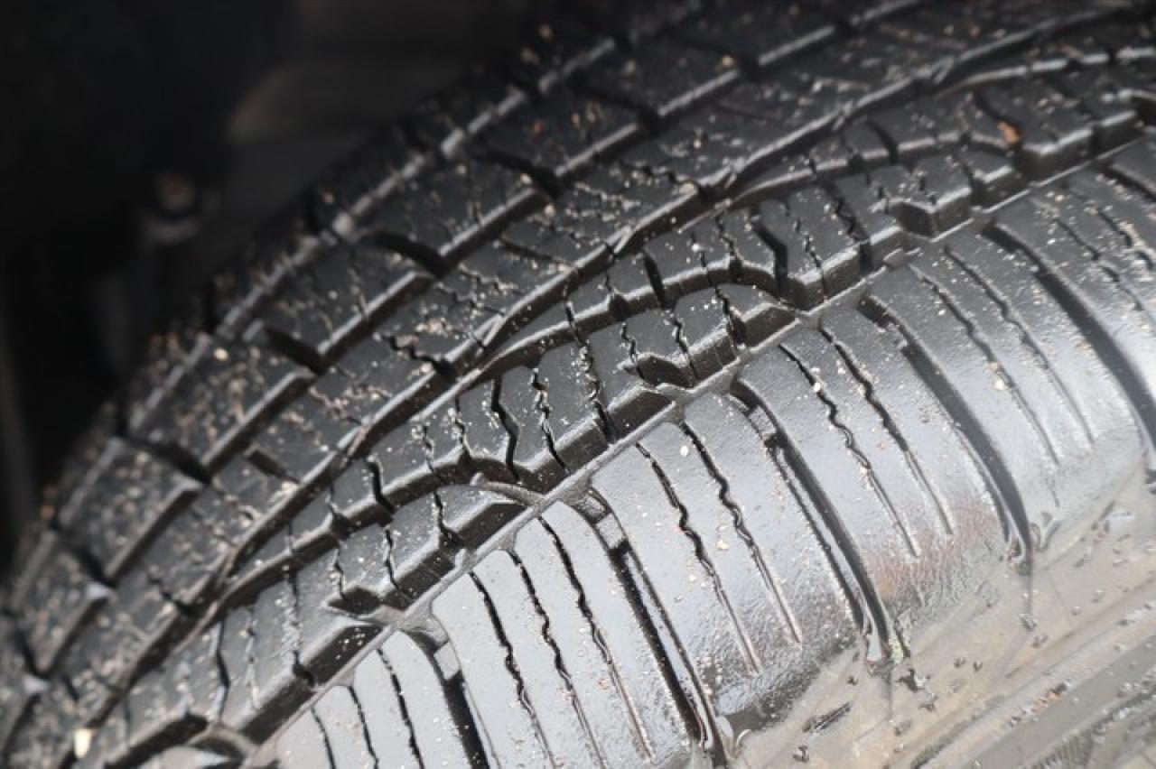 Toyota Camry Hybrid  2017